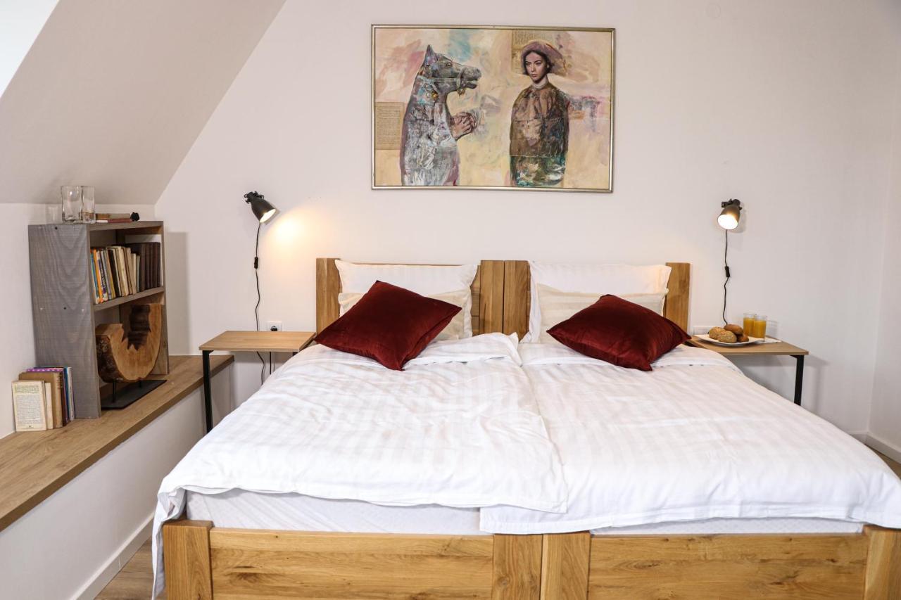 Legat Kuca Za Odmor Hotel Pale Buitenkant foto
