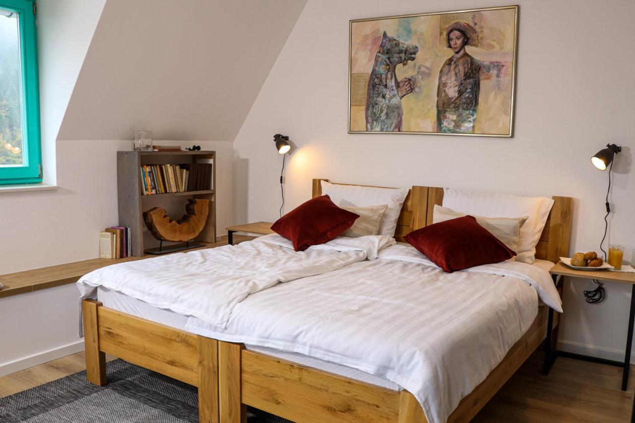 Legat Kuca Za Odmor Hotel Pale Buitenkant foto