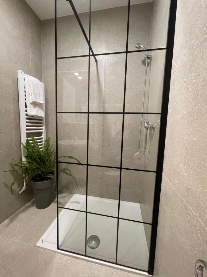 Legat Kuca Za Odmor Hotel Pale Buitenkant foto