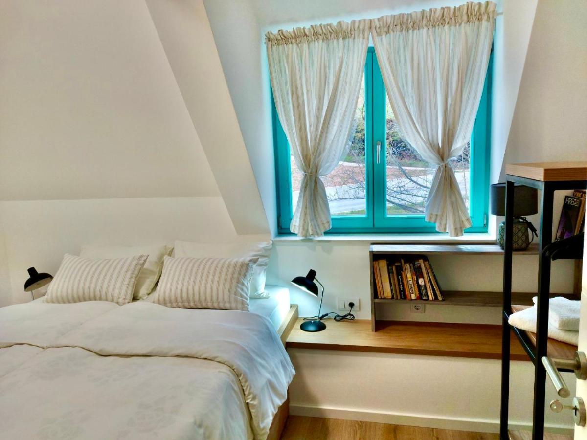 Legat Kuca Za Odmor Hotel Pale Buitenkant foto