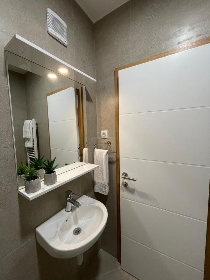 Legat Kuca Za Odmor Hotel Pale Buitenkant foto